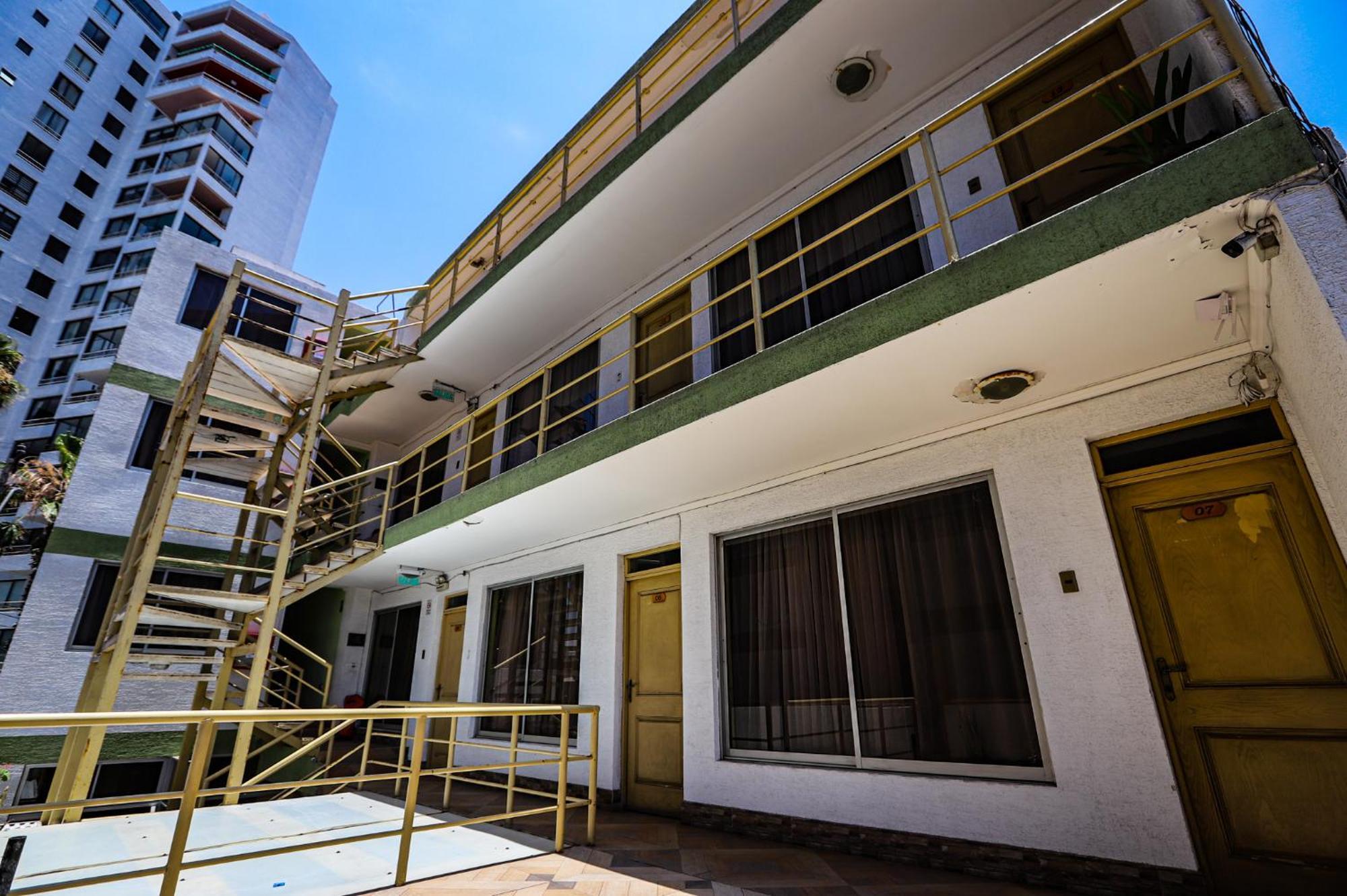 Hostal Sol Del Pacifico Икике Екстериор снимка