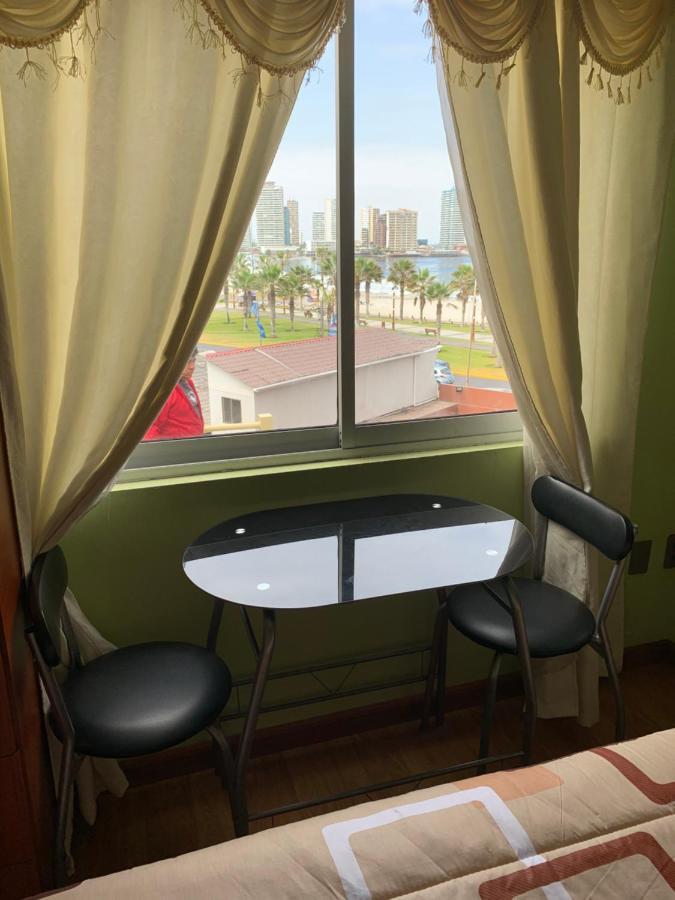Hostal Sol Del Pacifico Икике Екстериор снимка