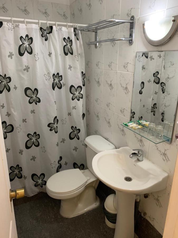 Hostal Sol Del Pacifico Икике Екстериор снимка